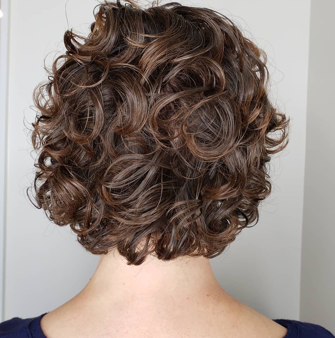 31 Gorgeous Short Curly Hair Styles In 2021 For Short Hairstyles With Loose Curls (View 19 of 25)