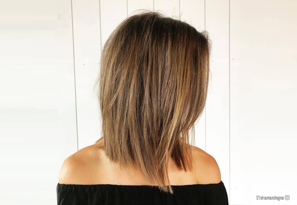 32 Flattering Medium Length Hairstyles For Thin Hair To Look Fuller With Regard To Best And Newest Shoulder Length Straight Haircuts (Photo 25 of 25)