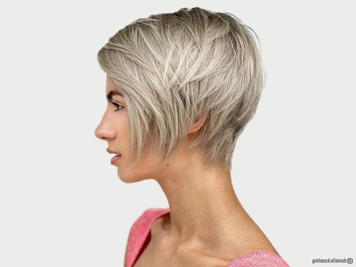 32 Modern Short Choppy Haircuts Women Are Getting In 2022 With Funky Disheveled Pixie Hairstyles (View 11 of 25)