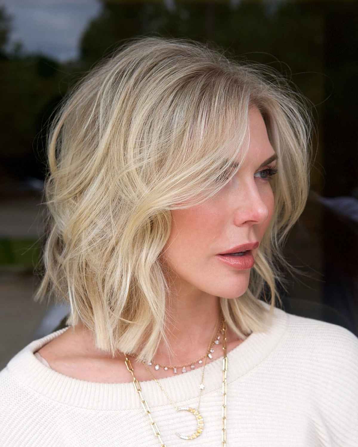 36 Hottest Shaggy Bob Haircuts To Copy This Year In Latest Shaggy Blonde Lob Haircuts (View 3 of 25)