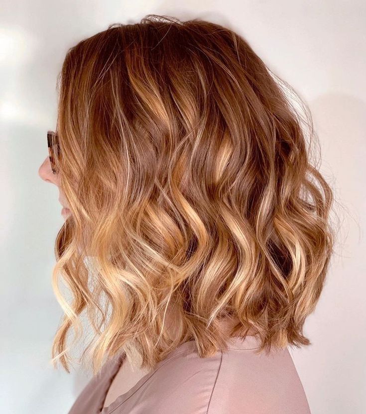 50 Gorgeous Wavy Bob Hairstyles With An Extra Touch Of Femininity | Wavy  Bob Hairstyles, Copper Blonde Balayage, Bob Hairstyles Throughout Best And Newest Pink Balayage Haircuts For Wavy Lob (View 24 of 25)