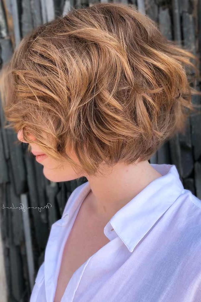 55 Stylish Layered Bob Hairstyles | Lovehairstyles In Chin Length Graduated Bob Hairstyles (View 5 of 25)