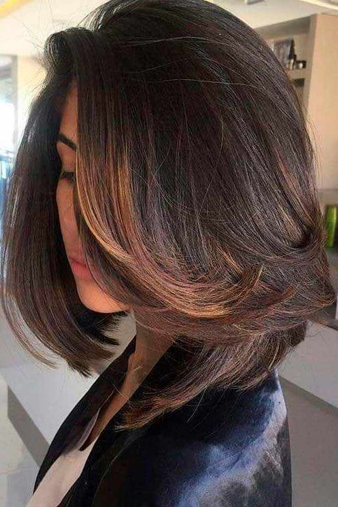 85+ Medium Length Hairstyles To Look Trendy In 2022 – Glaminati Inside Best And Newest Fancy Flipped Layers Haircuts (View 16 of 25)