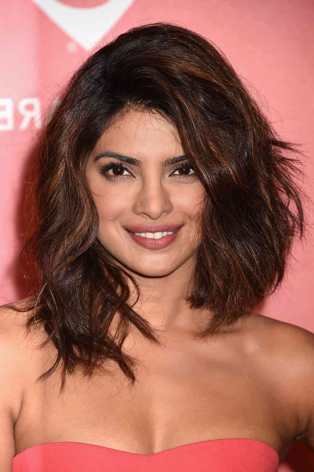 Asymmetrical Haircut Ideas – Best Asymmetrical Lob Haircuts Pertaining To 2018 Asymmetrical Lob Haircuts With Waves (View 12 of 25)