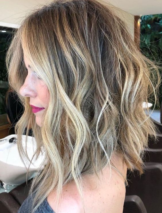 Flattering Shoulder Length Wavy Hairstyles For Women, Female Medium Haircuts  | Medium Hair Styles, Medium Length Hair Styles, Mid Length Hair For Current Curly Lob Haircuts With Feathered Ends (Photo 21 of 25)