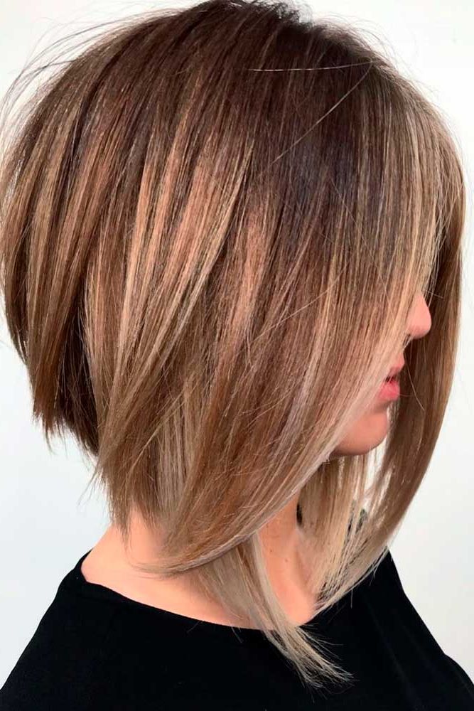 Layered Bob Haircuts & Why You Should Get One In 2022 – Glaminati In Most Recently Lob Haircuts With Swoopy Face Framing Layers (Photo 10 of 25)