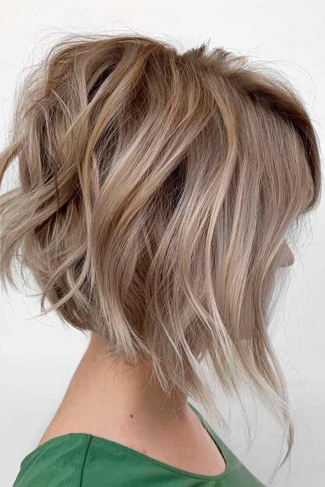 Layered Bob Haircuts & Why You Should Get One In 2022 – Glaminati With Wavy Layered Bob Hairstyles (View 19 of 25)