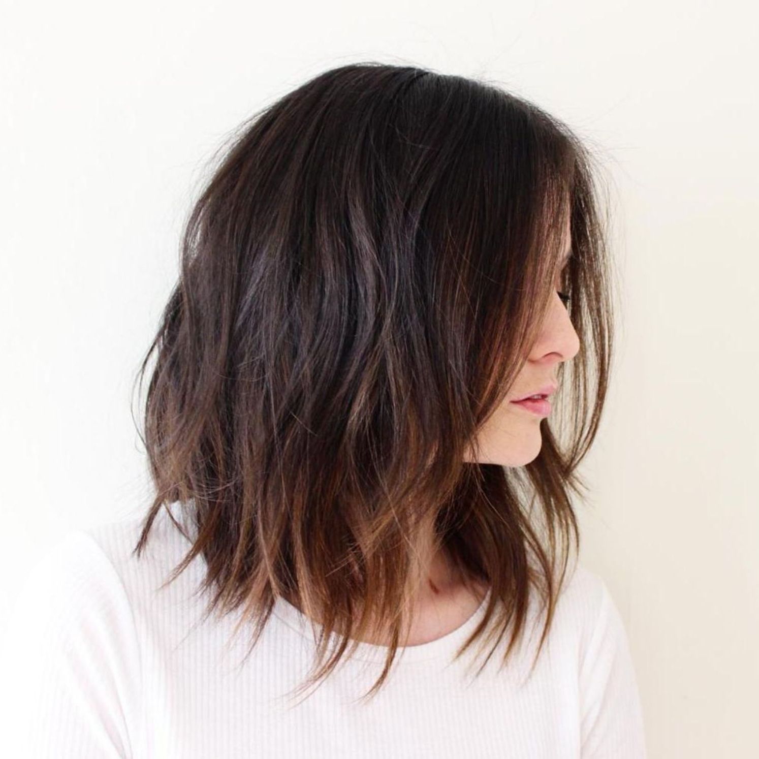 Messy Lob With Lightened Ends | Messy Bob Hairstyles, Hair Styles, Messy  Bob Haircut Medium For Most Current Brightened Brunette Messy Lob Haircuts (View 2 of 25)