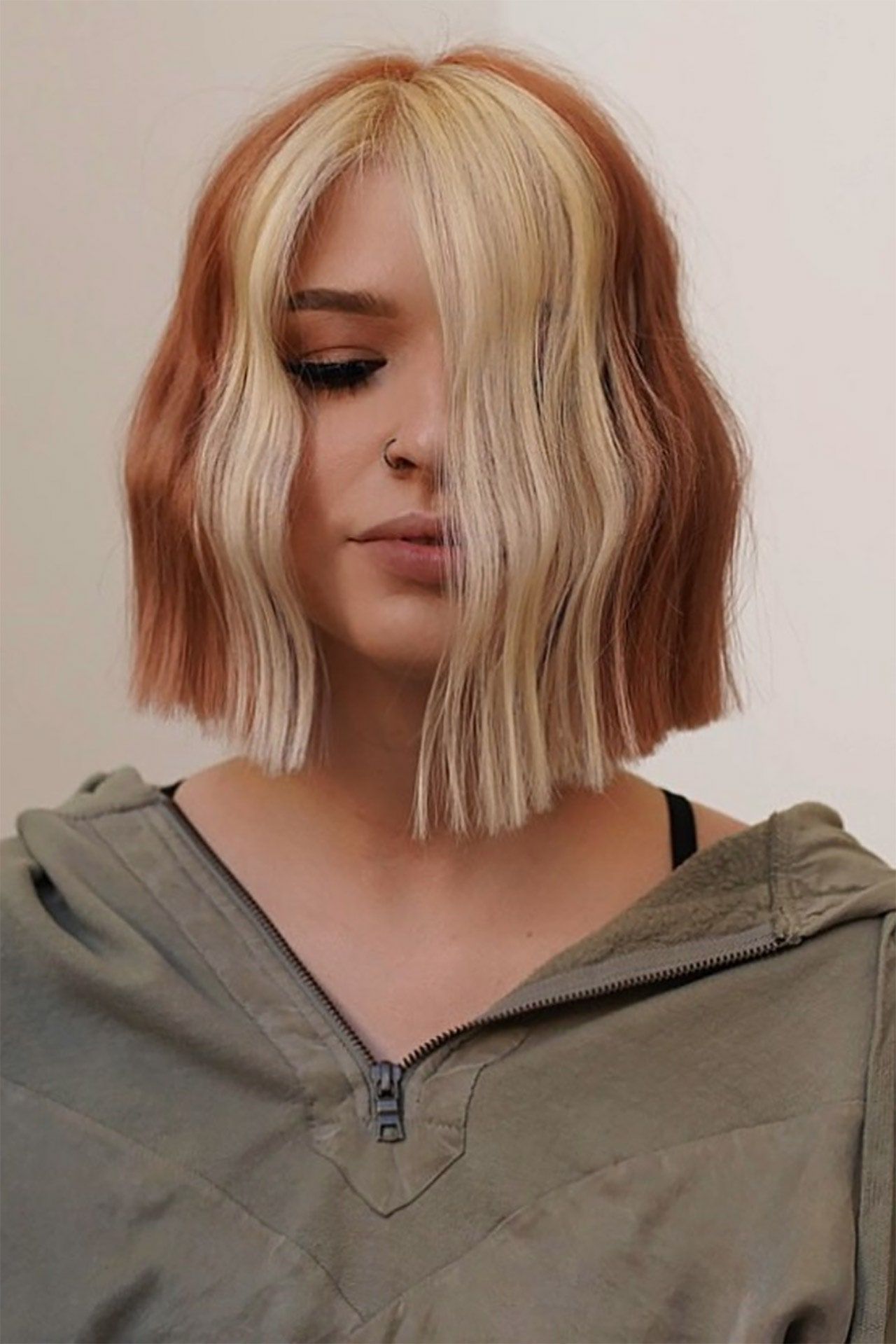 Side Part Bob Haircut Inspiration | Glamour Within Side Parted Blunt Bob Hairstyles (View 22 of 25)