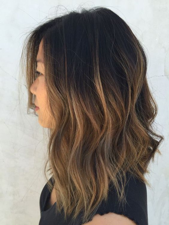 Textured Bob With Caramel Ombre Wavy Hair | Hair Inspiration, Ombre Hair,  Bob Hairstyles Pertaining To 2018 Brightened Brunette Messy Lob Haircuts (View 3 of 25)