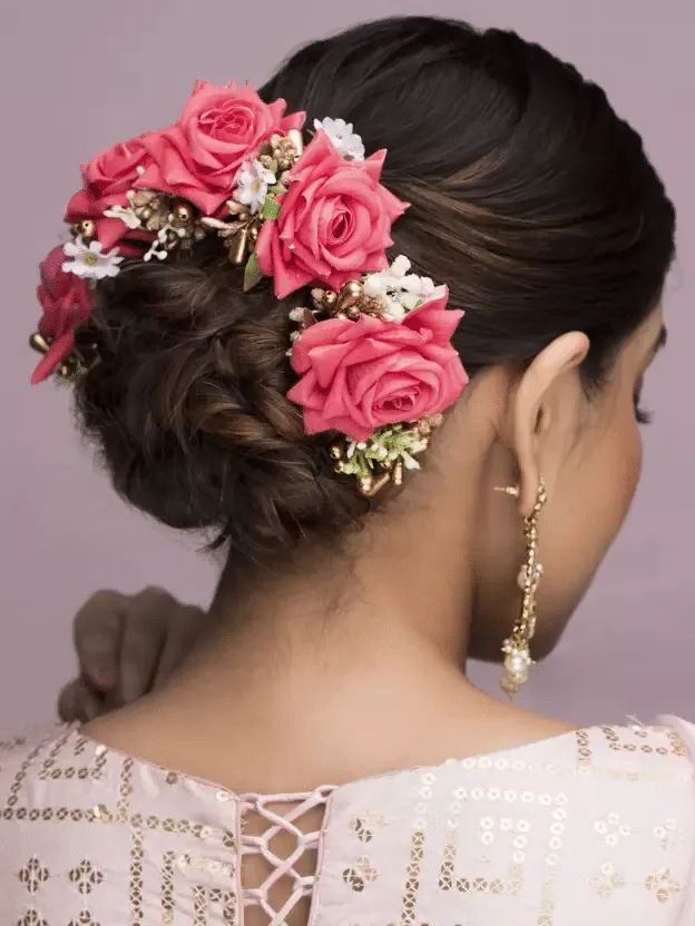 10 Types Of Flowers For Bridal Hairstyle You Must Try In Bridal Flower Hairstyle (View 6 of 25)