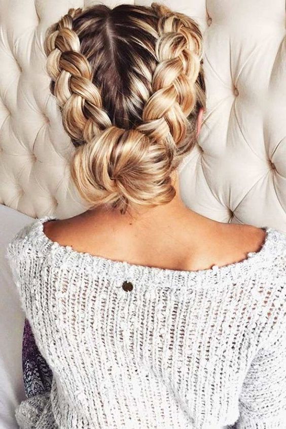 15 Cute And Easy Christmas Updos To Try – Styleoholic Within Casual Updo For Long Hair (View 21 of 25)