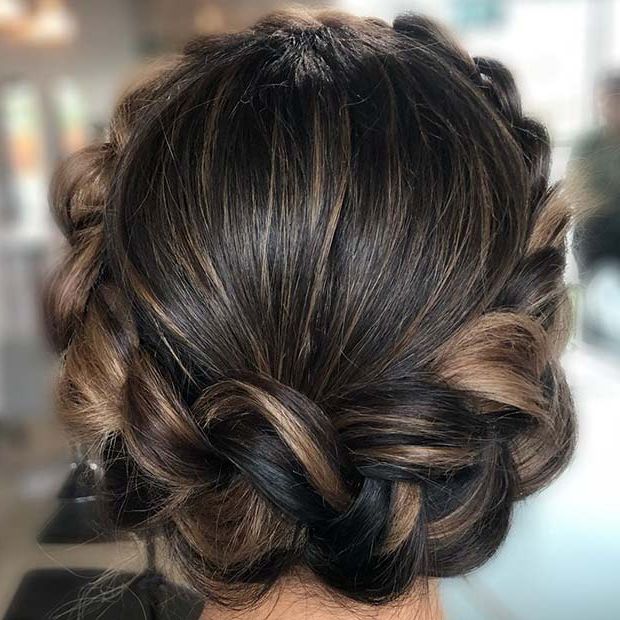 21 Pretty Halo Braid Hairstyles To Try In 2019 – Stayglam Inside Elegant Braided Halo (View 15 of 25)