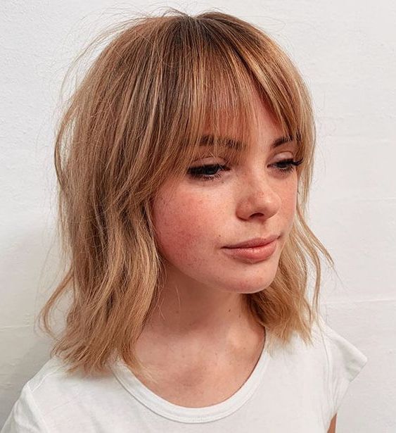 25 Stylish Long Bobs With Wispy Bangs – Styleoholic Pertaining To Best And Newest Wavy Lob With Choppy Bangs (View 14 of 18)