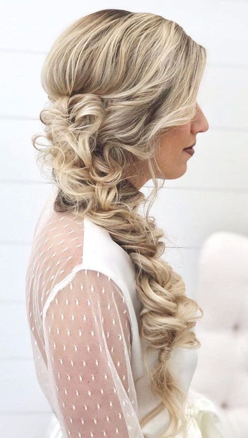 32 Cute And Easy Side Braid Hairstyles & How To Do Them | Side Braid  Hairstyles, Wedding Hairstyles, Braided Hairstyles For Wedding In Side Braid Updo For Long Hair (Photo 5 of 25)