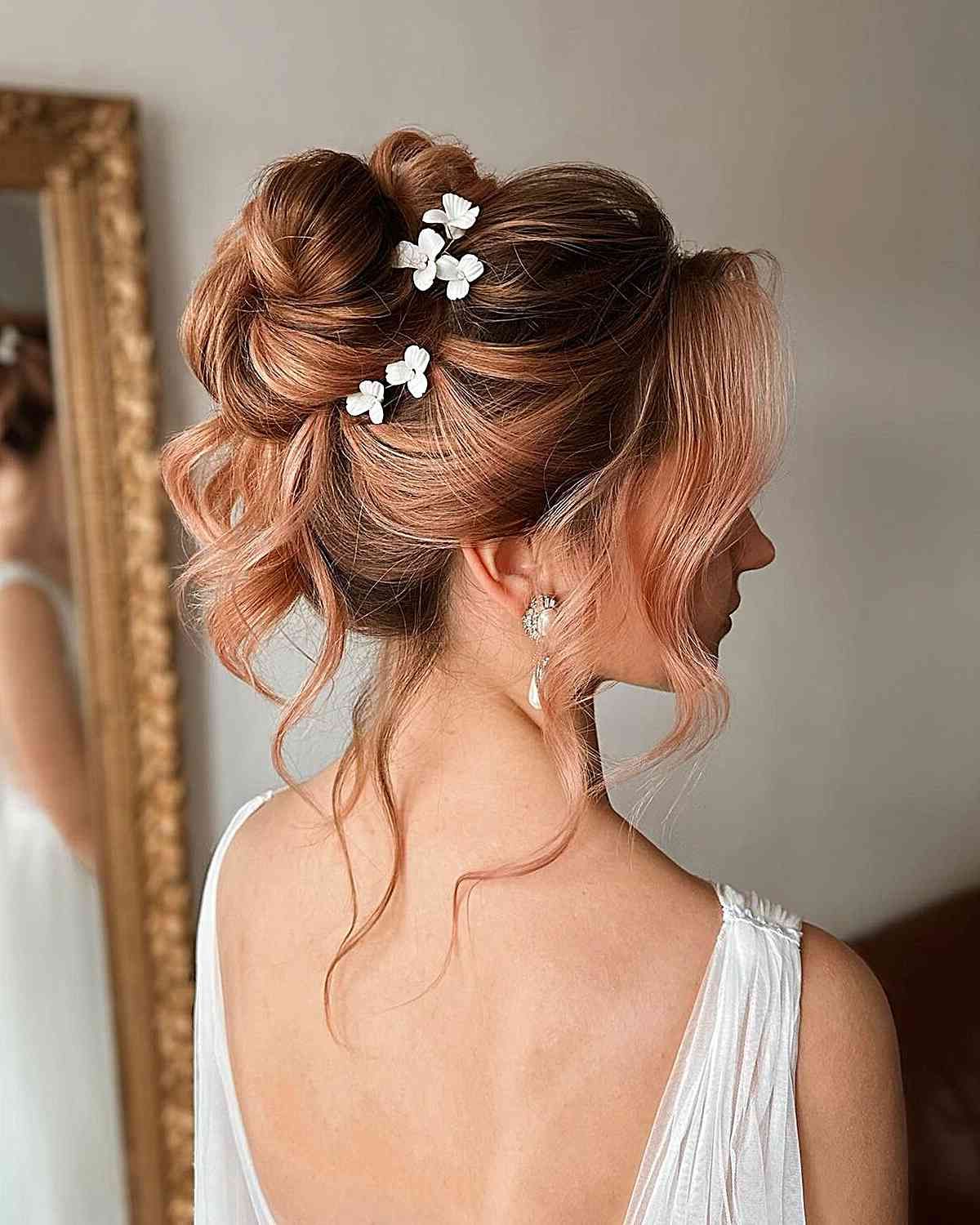39 Breathtaking Loose Updos That Are Trendy For 2023 For Fancy Loose Low Updo (Photo 20 of 25)
