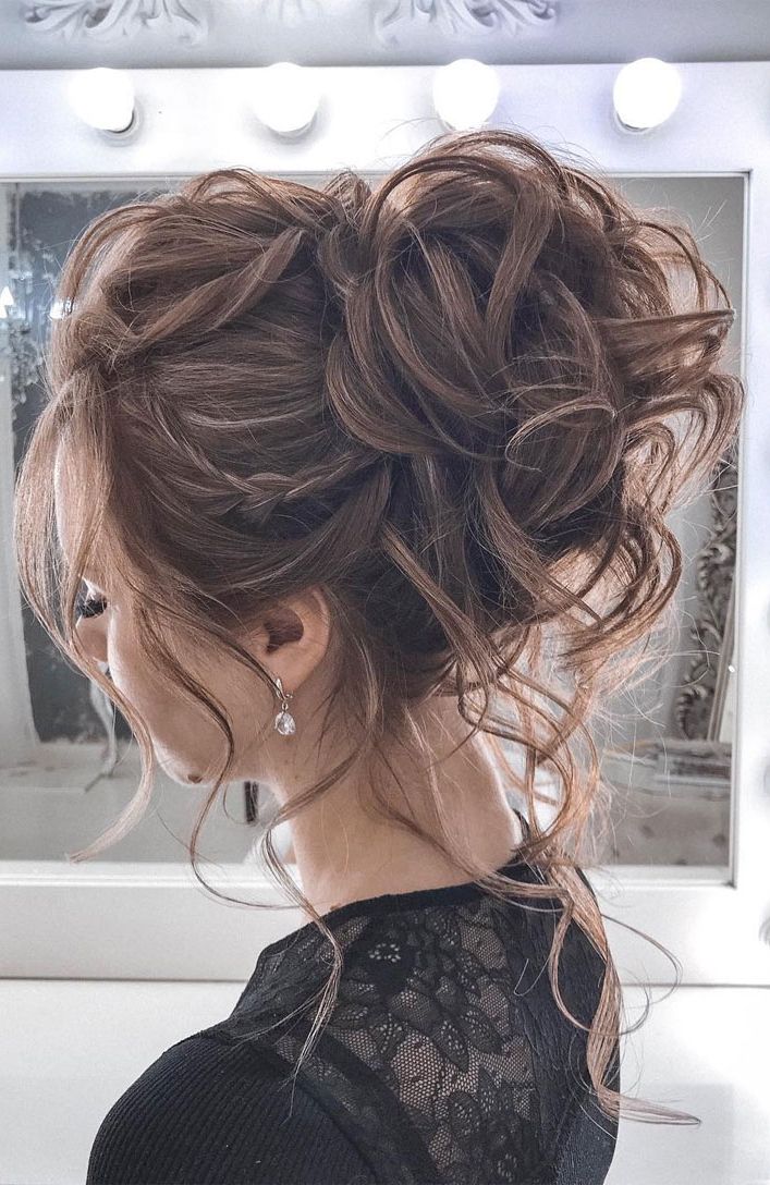 44 Messy Updo Hairstyles – The Most Romantic Updo To Get An Elegant Look For Messy Updo For Long Hair (Photo 8 of 25)