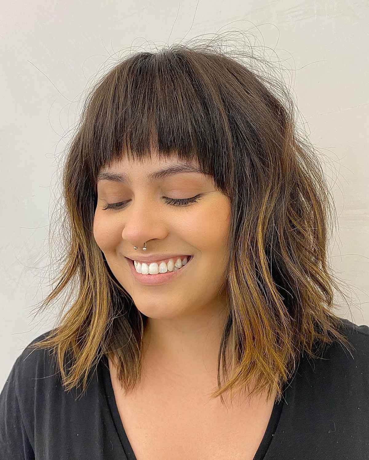 44 Trendy Medium Layered Haircuts With Bangs Throughout 2018 Tousled Shoulder Length Layered Hair With Bangs (Photo 4 of 18)