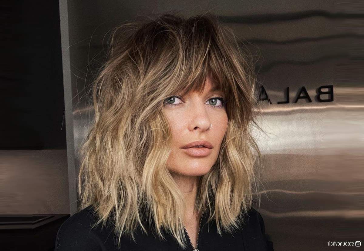 45 Most Requested Shoulder Length Choppy Haircuts For A Trendy Look Within Best And Newest Tousled Shoulder Length Layered Hair With Bangs (Photo 16 of 18)