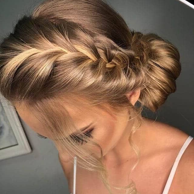 50 Modern Wedding Hairstyle Ideas With Awesome Braids, Curls, And Up Dos |  Bridesmaid Hair Long, Side Braid Hairstyles, French Braided Bangs Pertaining To Low Braided Bun With A Side Braid (View 18 of 25)
