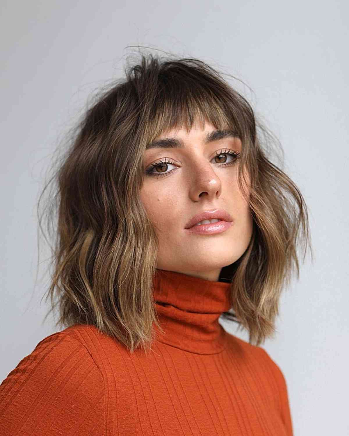 63 Cute Shoulder Length Hair With Bangs For An Instant Makeover Within Most Up To Date Edgy Blunt Bangs For Shoulder Length Waves (View 15 of 18)
