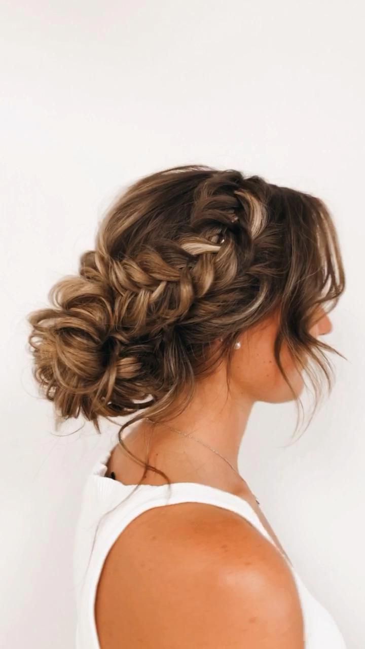 75 Romantic Wedding Hairstyles | Romantic Wedding Hair, Wedding Hairstyles,  Bridal Hair Updo Regarding Delicate Waves And Massive Chignon (View 2 of 25)