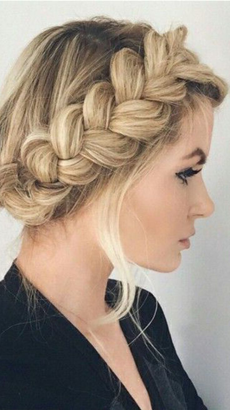 8 Halo Braid Hairstyles That Look Fresh And Elegant – Cultura Colectiva |  French Braid Hairstyles, Braided Crown Hairstyles, Long Hair Styles Pertaining To Elegant Braided Halo (View 18 of 25)