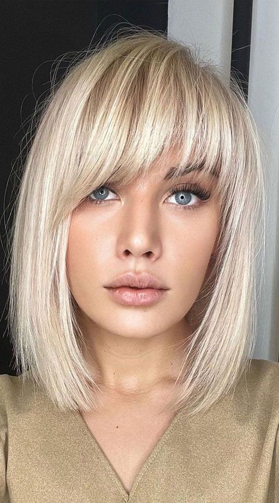 Best Haircuts & Hairstyles To Try In 2021 : Blonde With Fringe | Hair  Lengths, Hair Highlights, Medium Length Hair Styles In 2018 Blonde Razored Lob With Full Bangs (View 18 of 18)