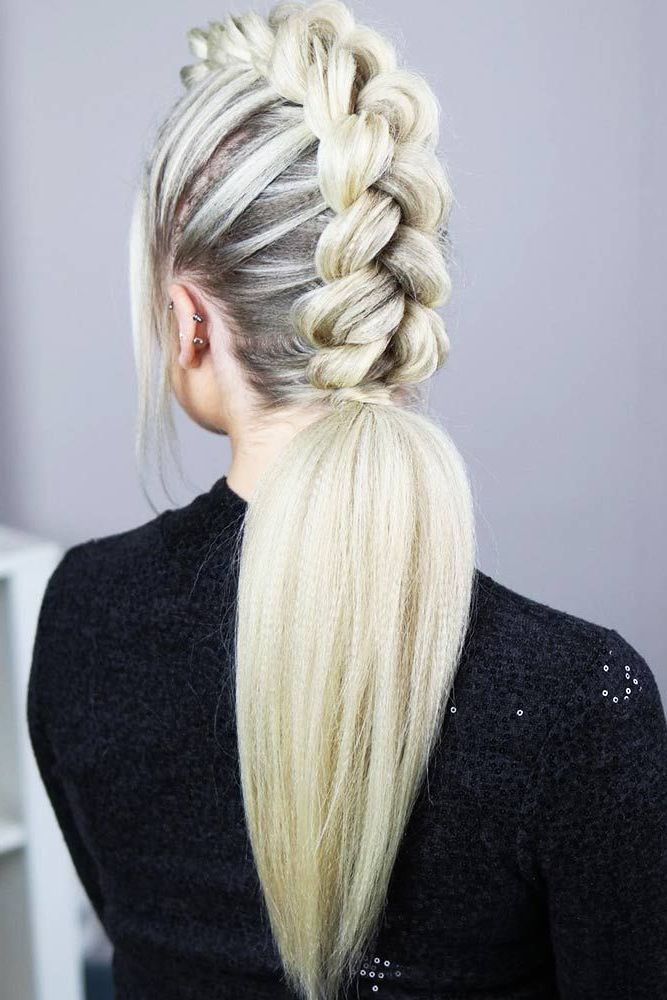 Braided Mohawk: Women Give A New Definition Of The Punky Trend | Braided  Mohawk Hairstyles, Braids For Short Hair, Mohawk Braid Styles With Twisted Mohawk Like Ponytail (Photo 6 of 25)