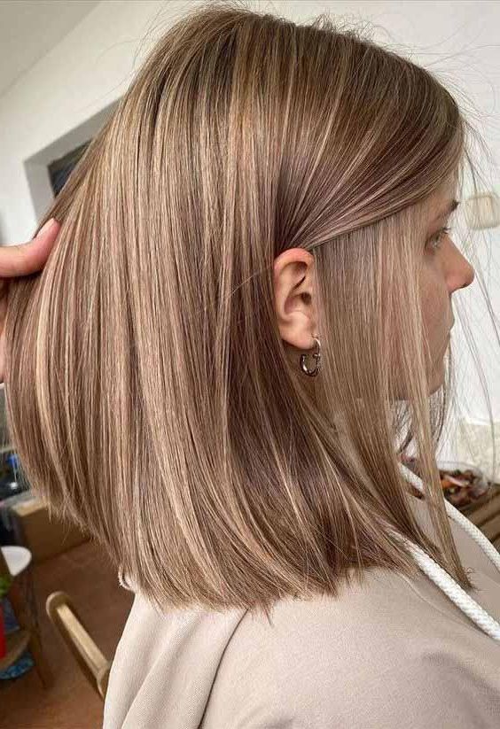Cute Blonde Hair Color Ideas To Try Out This 2023 Inside Lob Hairstyle With Warm Highlights (View 23 of 25)
