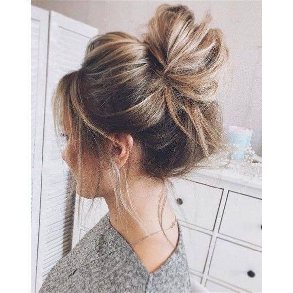 Messy Bun Top Knot Easy Hairstyles Blonde Highlights ? Liked On Polyvore  Featuring Beauty Products, Haircare, Hair Styl… | Penteados Fáceis, Cabelo,  Cabelo Penteado Inside Messy Chignon With Highlights (Photo 1 of 25)