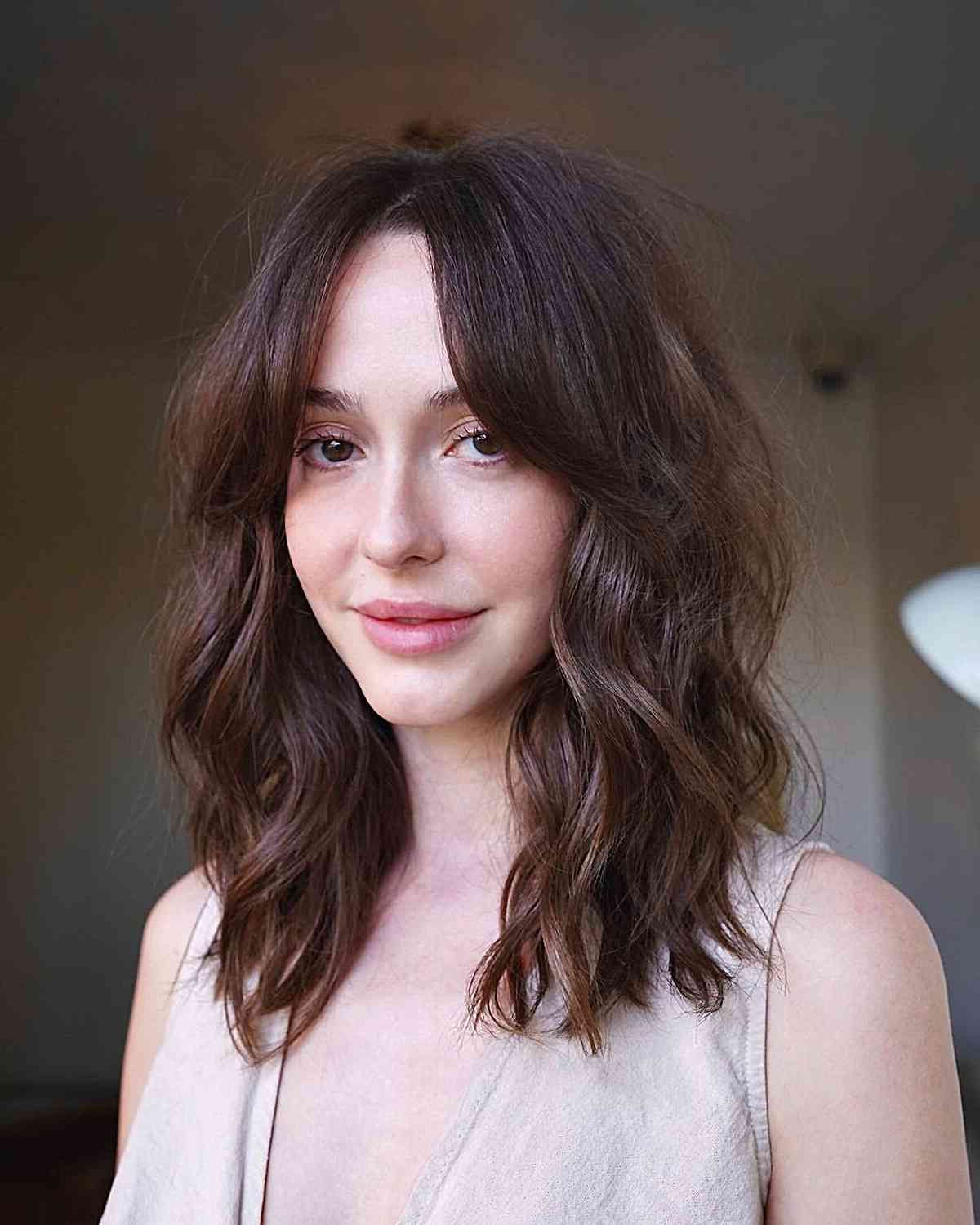Pairing Curtain Bangs With Wavy Hair? 22 Best Ways To Do It With Most Current Loose Waves With Unshowy Curtain Bangs (View 6 of 18)