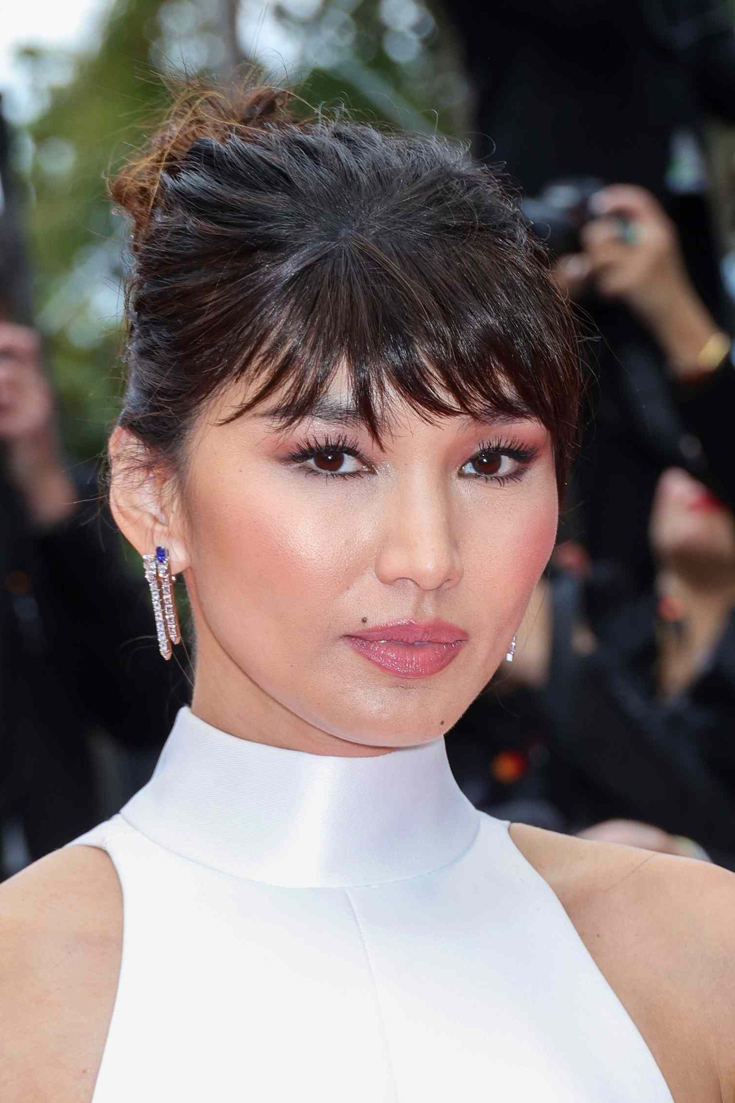 The 20 Best Celebrity Bangs To Inspire You In Current Shoulder Grazing Mullet With Choppy Bangs (View 15 of 18)