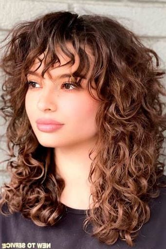 Trending Fringe Haircut & Hairstyle For 2023 – Myglamm Within Current Slightly Curly Hair With Bangs (Photo 8 of 18)