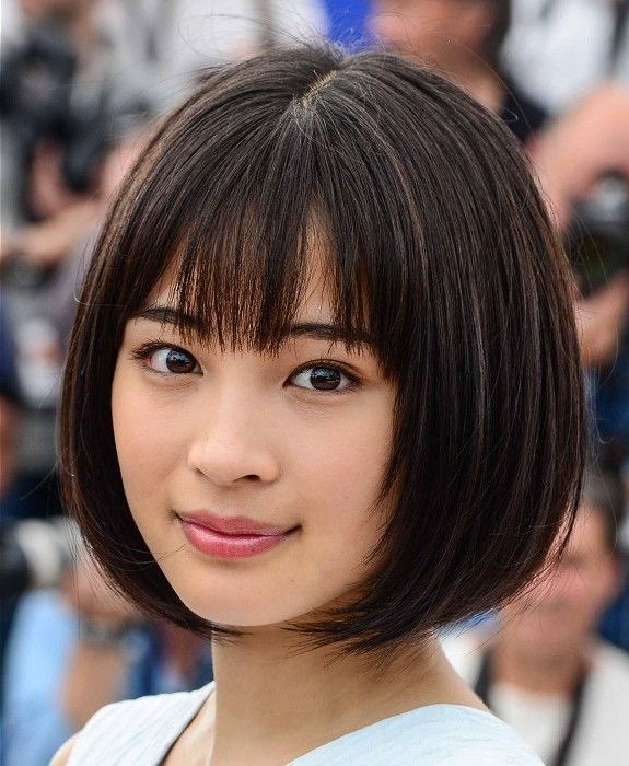 25 Astounding Bob Hairstyles For Asian Women In Medium Asian Bob Haircuts (View 5 of 18)