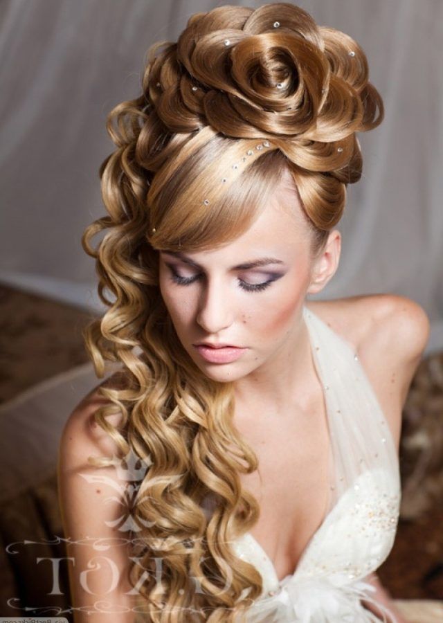 2024 Best of Long Cascading Curls Prom Hairstyles