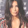 Kim Kardashian Medium Haircuts (Photo 5 of 25)