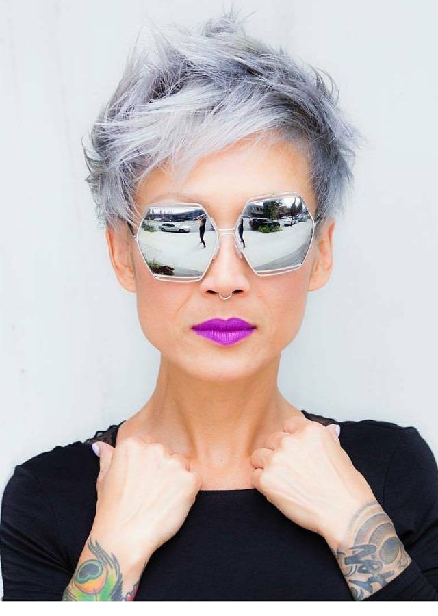 25 Ideas of Short Haircuts for Coarse Gray Hair
