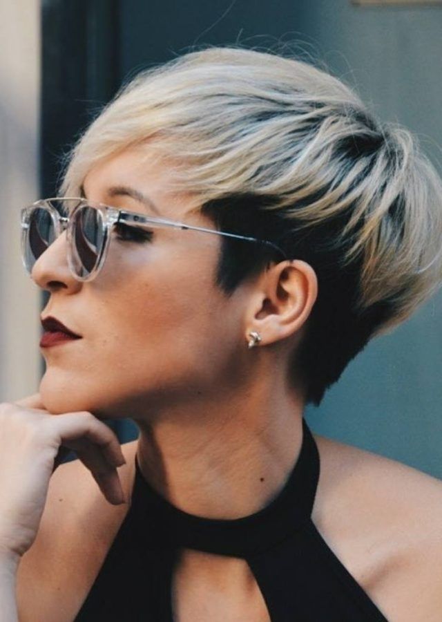 15 Inspirations Two-tone Pixie Haircuts