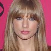 Full Fringe And Face-Framing Layers Hairstyles (Photo 11 of 25)