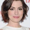 Anne Hathaway Short Hairstyles (Photo 4 of 25)