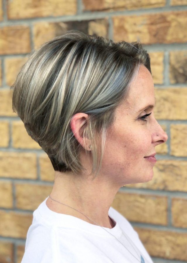 25 Inspirations Short Hairstyles for Over 40s