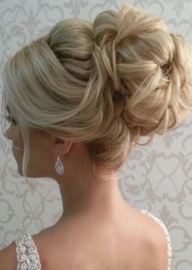 The Best Long Hair Updo Hairstyles for Wedding
