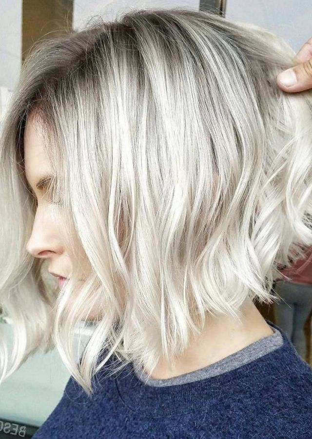 25 Inspirations White-blonde Curly Layered Bob Hairstyles