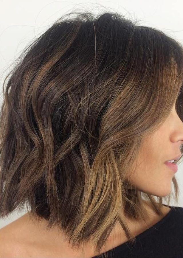 25 Best Brunette Bob Haircuts with Curled Ends