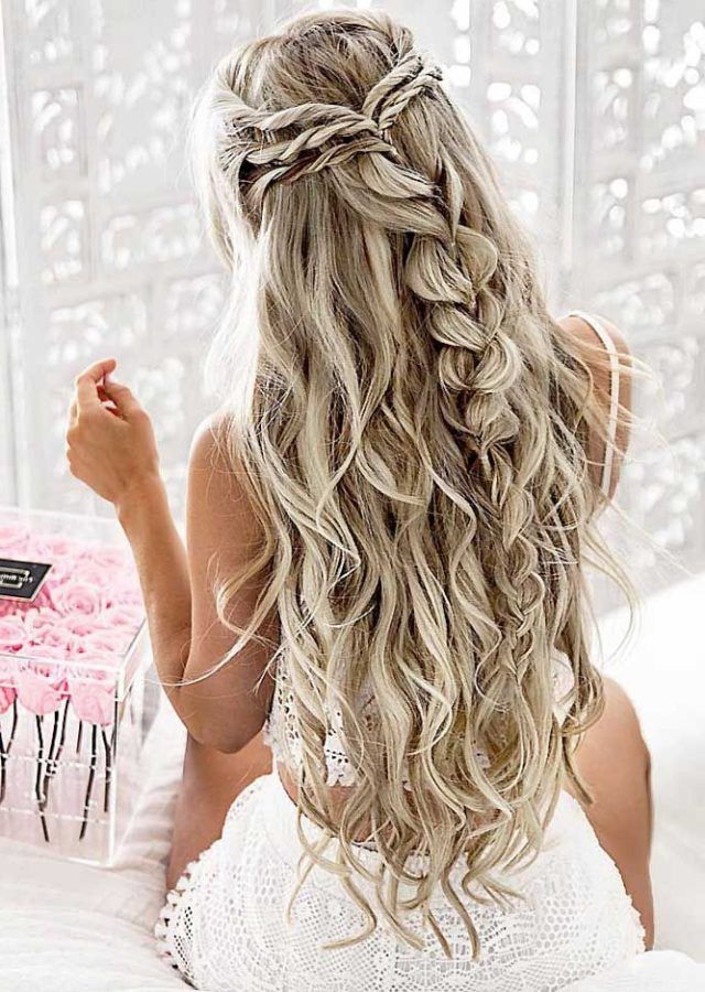 25 Inspirations Prom Long Hairstyles