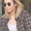 Miley Cyrus Medium Haircuts (Photo 17 of 25)