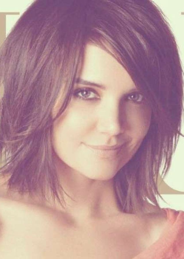 25 Best Edgy Medium Haircuts for Round Faces