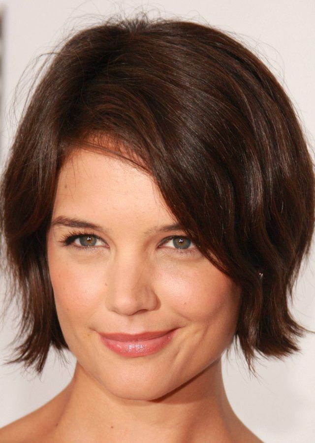 The 25 Best Collection of Simple Short Haircuts for Round Faces