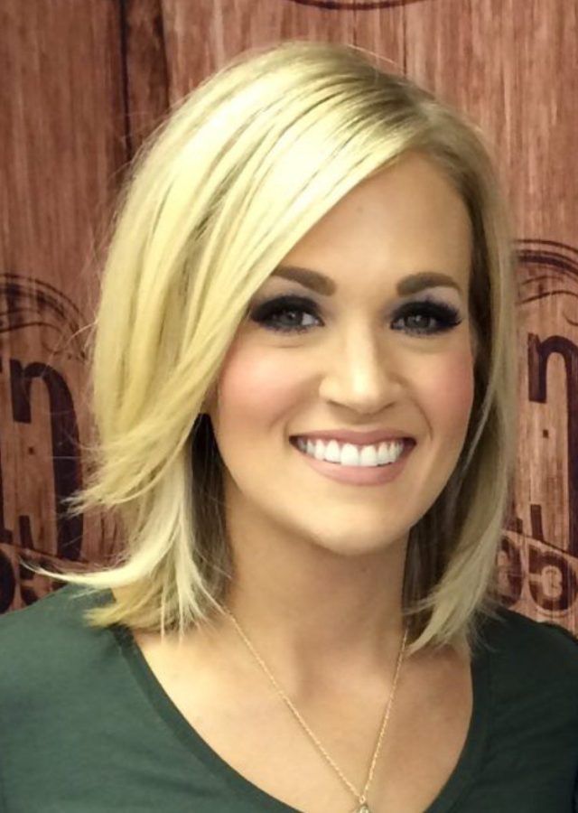 Top 25 of Carrie Underwood Short Haircuts